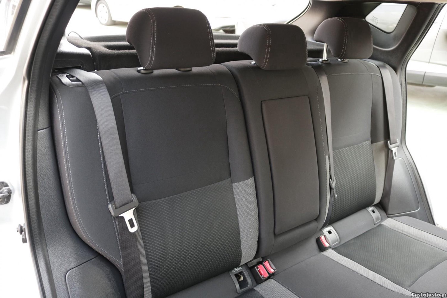 Nissan Qashqai 1.5 DCI N-Connecta 115cv — fotografia 37