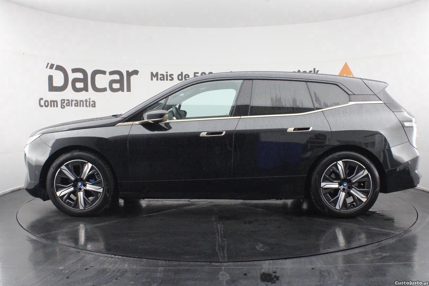 BMW iX XDRIVE 40 PACK DESPORTIVO — fotografia 43
