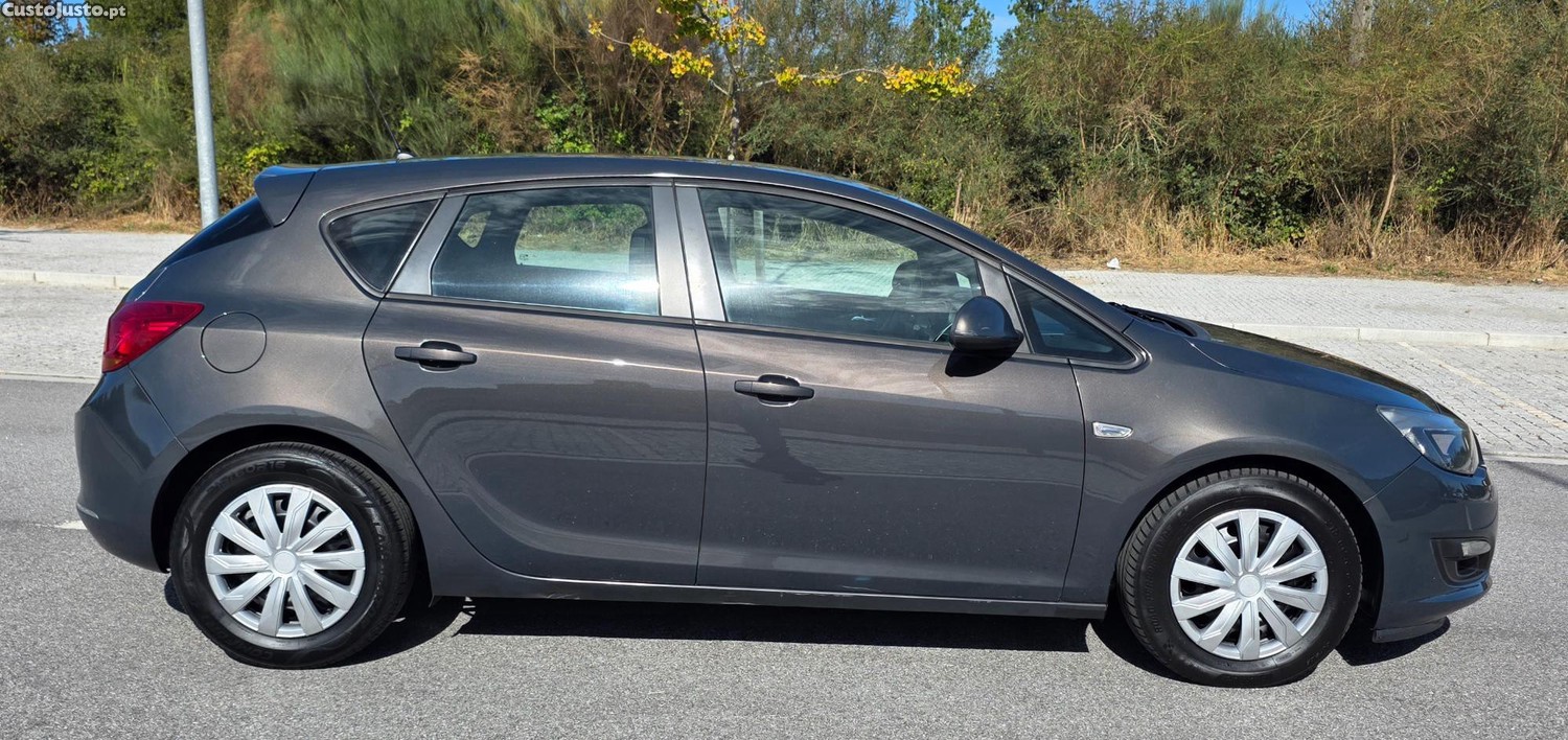 Opel Astra 1.3CDTI Elegance 1dono — photo 4