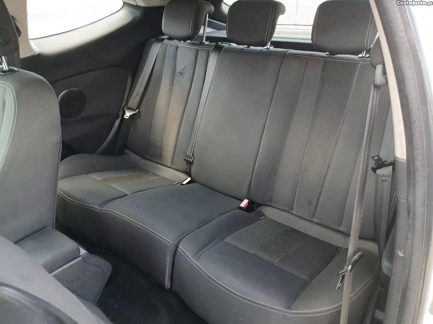 Renault Mégane 1.5 dci dynamique — fotografia 8