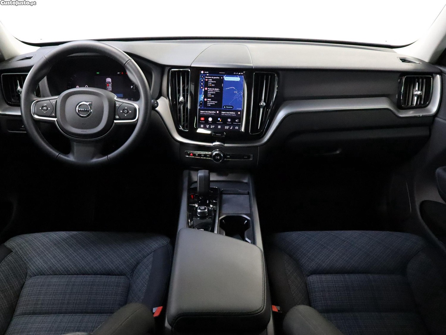 Volvo XC 60 2.0 T6 PHEV Core AWD — fotografia 14