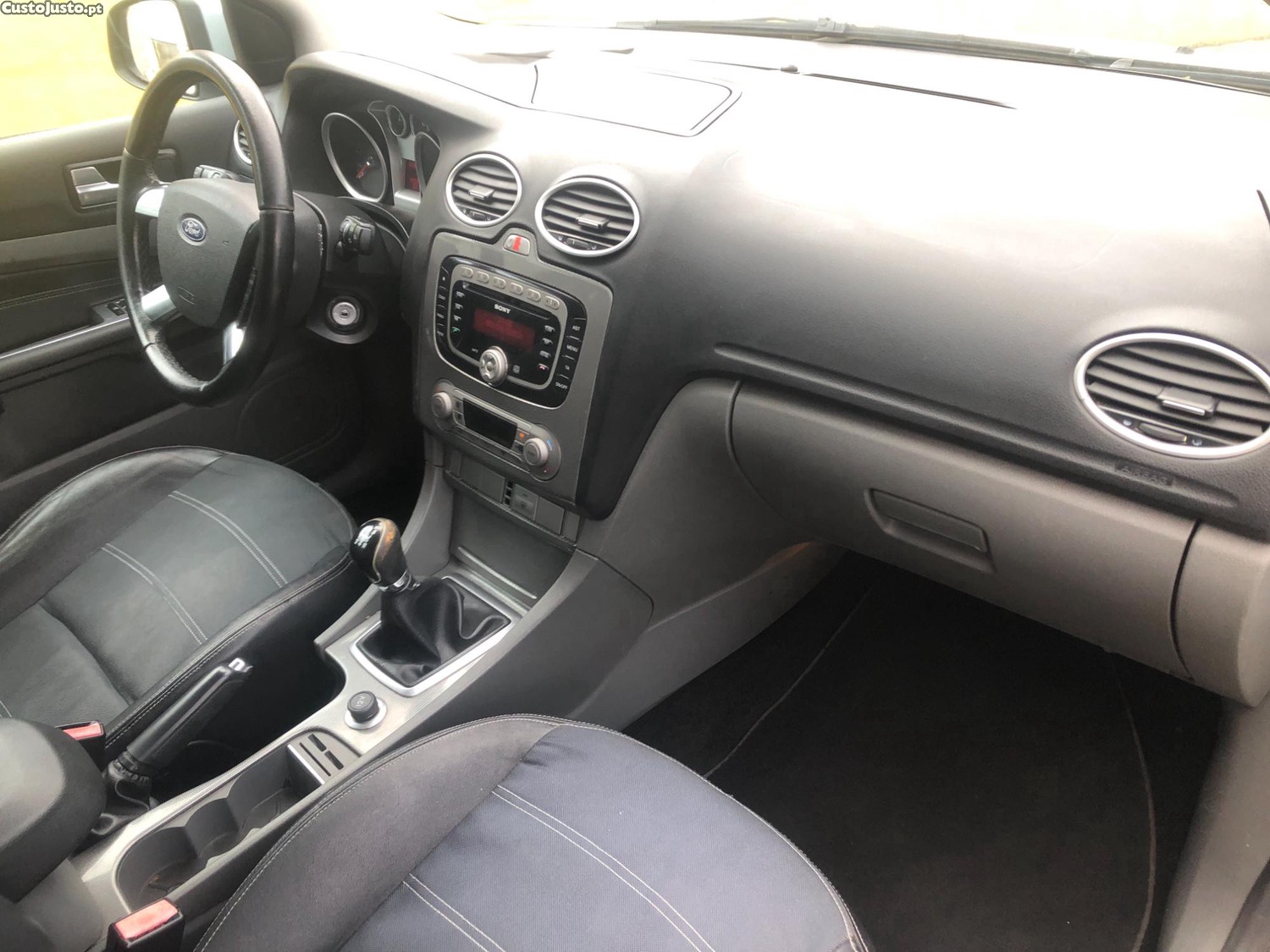 Ford Focus 1.6 TDCi — fotografia 2