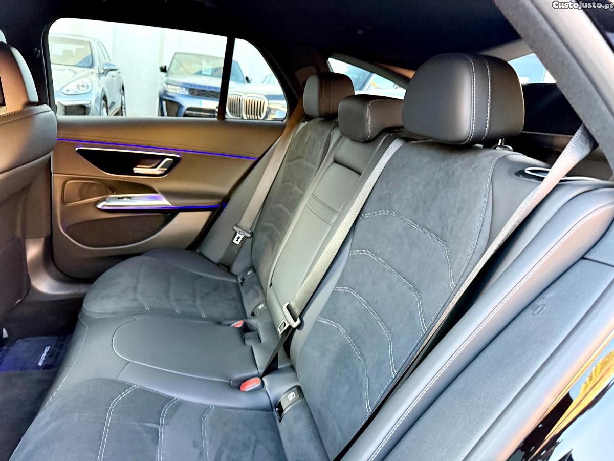 Mercedes-Benz E 300 AMG Package Plug-In Hybrid — fotografia 27