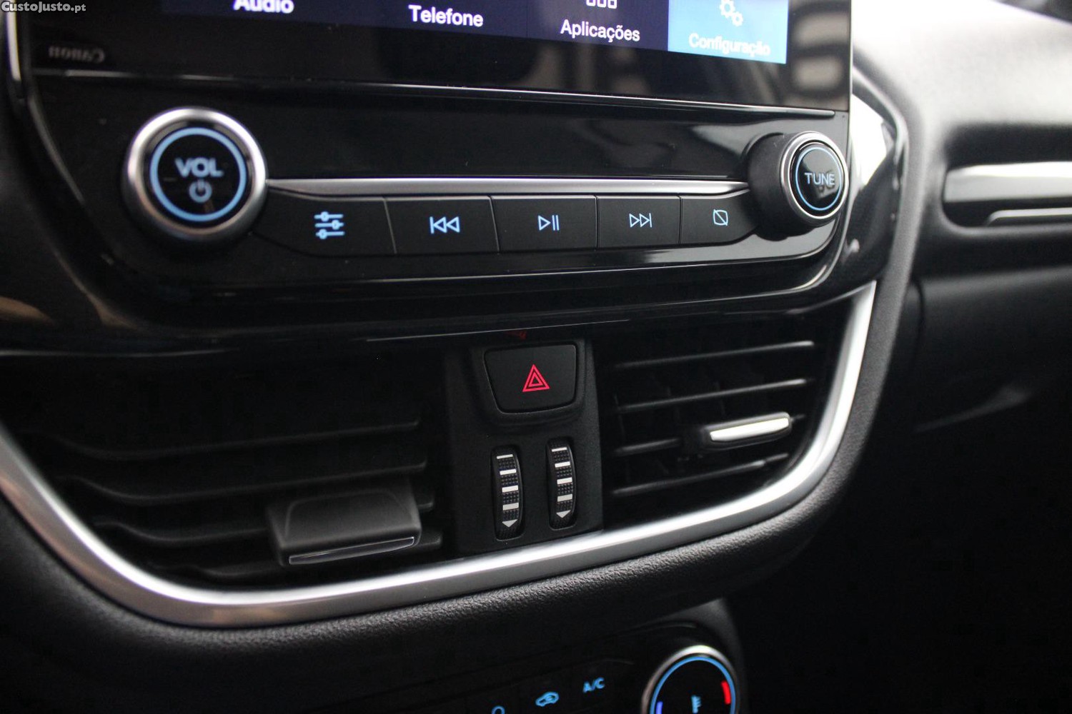 Ford Puma 1.0 ECOBOOST TITANIUM DESIGN — fotografia 17