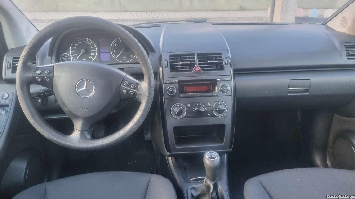 Mercedes-Benz A 150 Elegance muito novo — fotografia 5