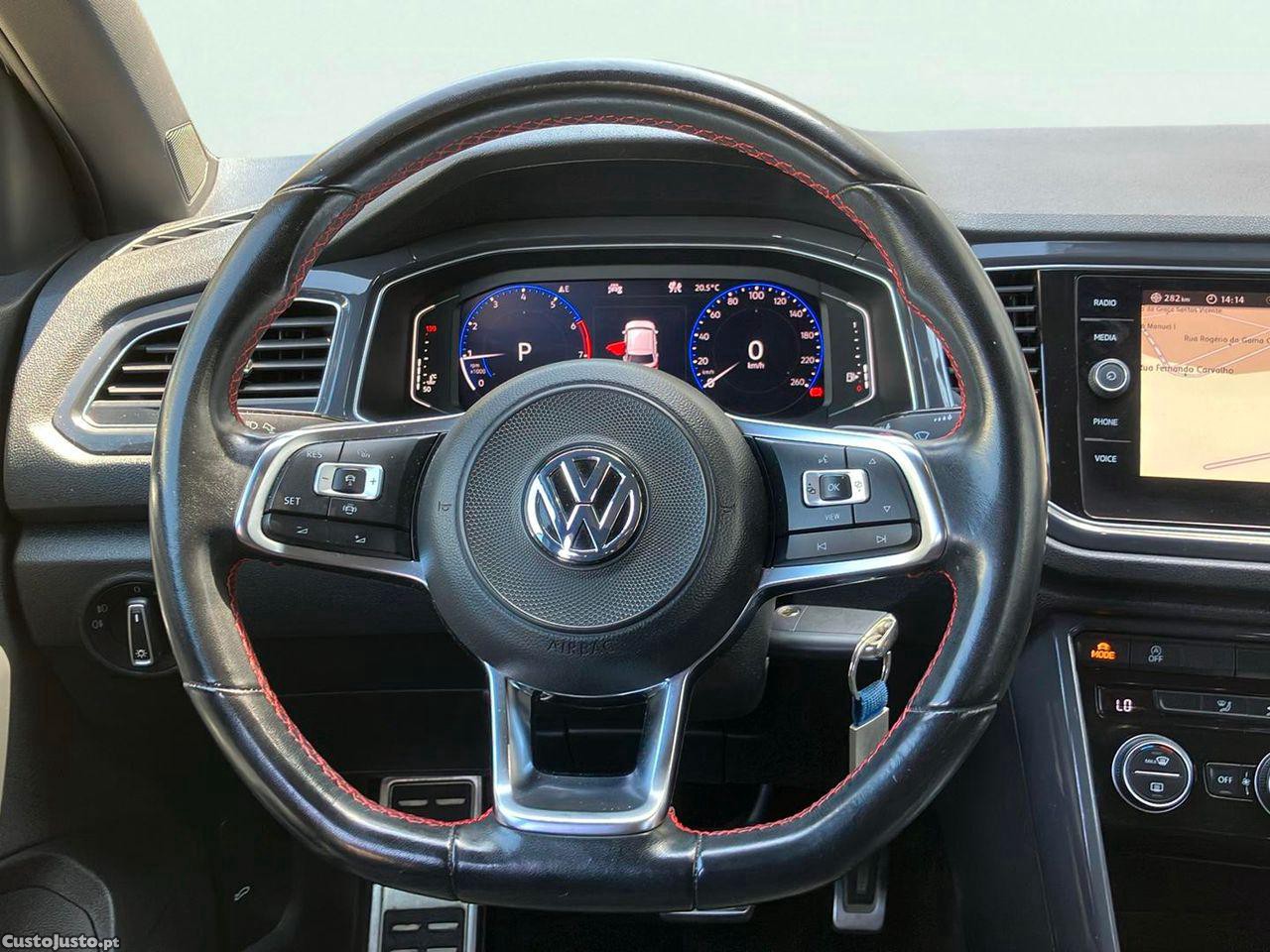 Volkswagen T-Roc 1.5 TSI Sport DSG — fotografia 8