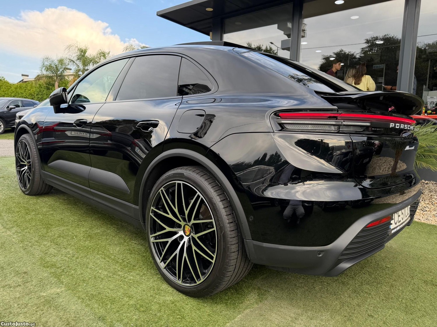 Porsche Macan Electric 4 — fotografia 15