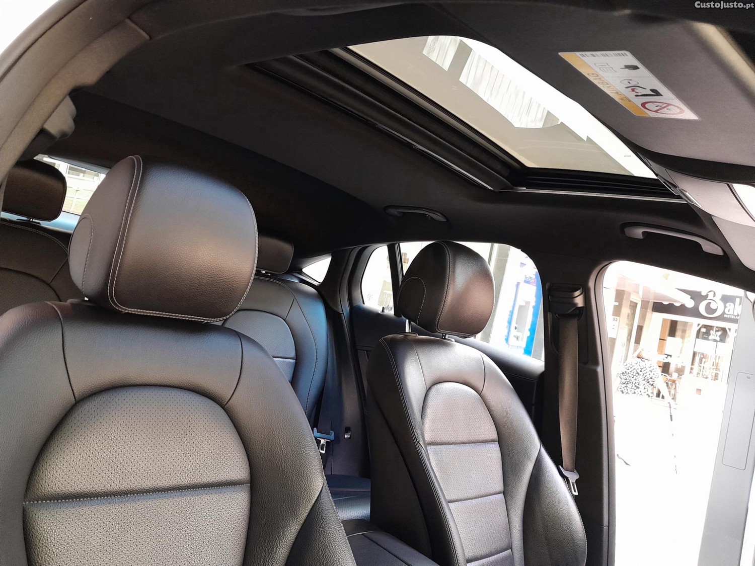 Mercedes-Benz GLC 220 220D 4MaticCoupe — fotografia 6