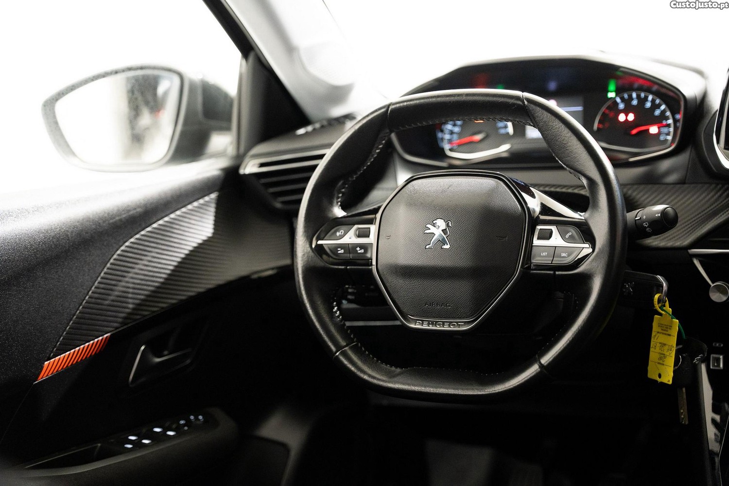 Peugeot 208 1.2 PureTech Active — fotografia 4