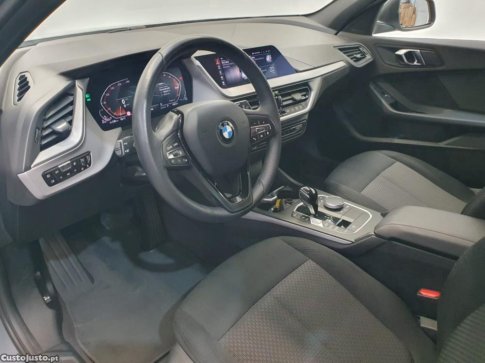 BMW 116 d Advantage Auto — fotografia 18
