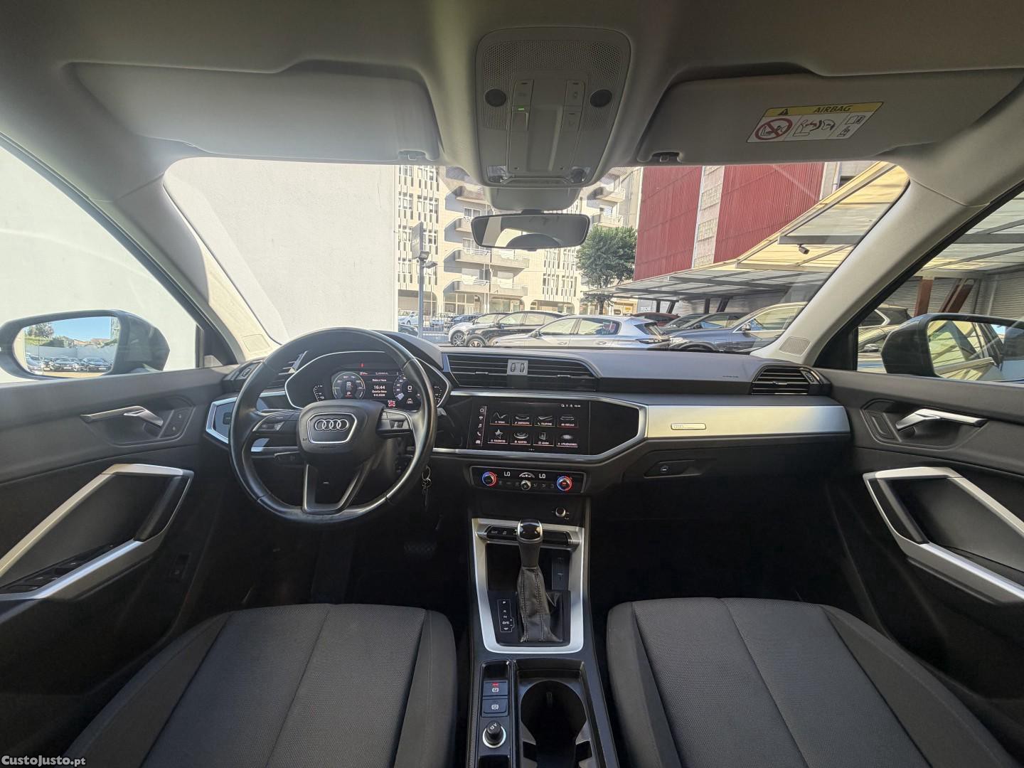 Audi Q3 45 TFSIe S line S tronic — fotografia 8