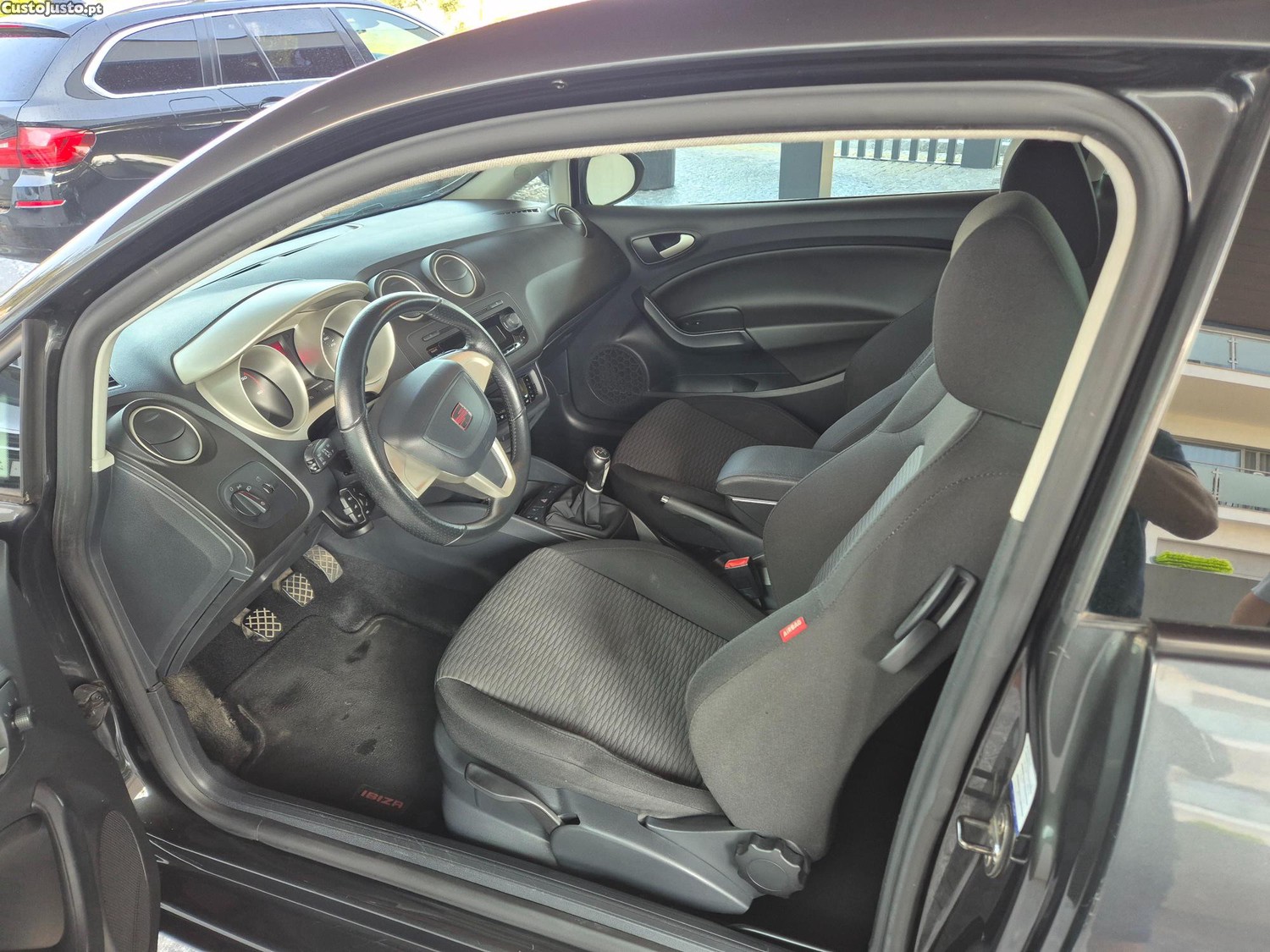 SEAT Ibiza 1.6 sport — fotografia 7