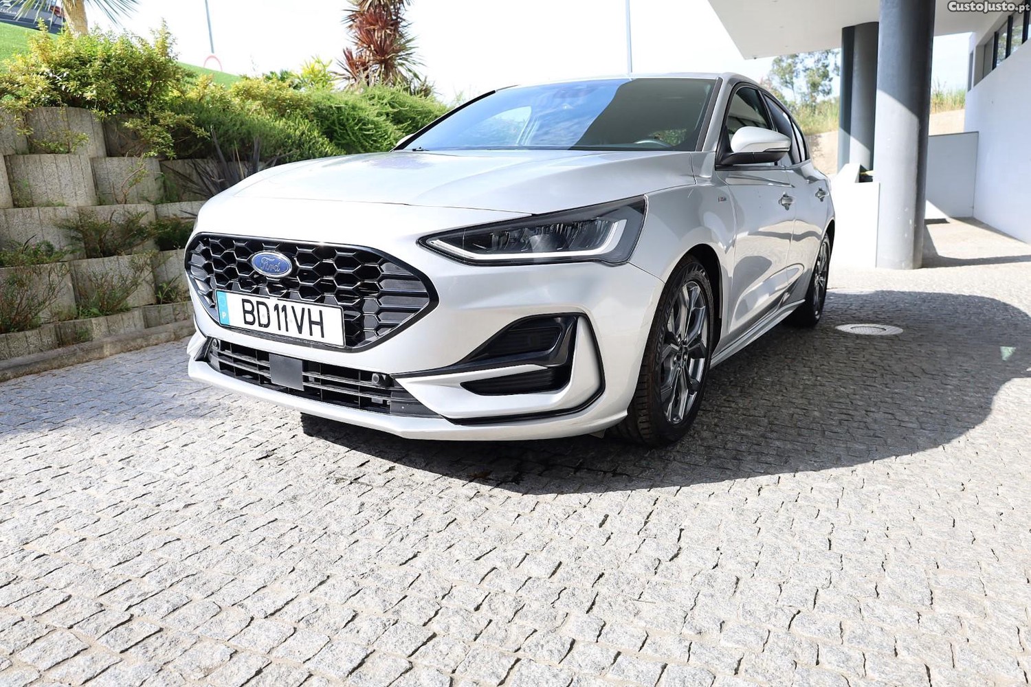 Ford Focus 1.0 EcoBoost MHEV ST-Line Aut. — fotografia 15