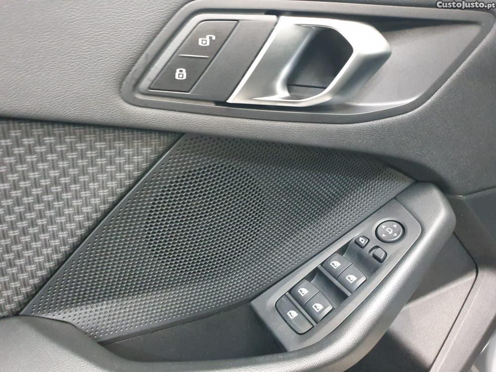 BMW 116 d Advantage Auto — fotografia 5