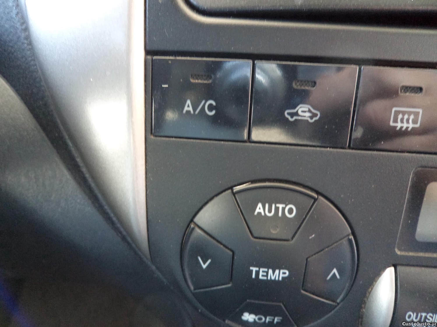 Toyota RAV4 Gasolina/Caixa Automática — fotografia 3
