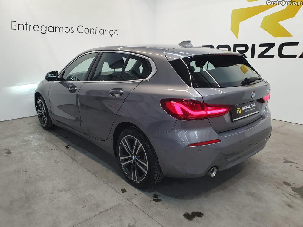 BMW 116 d Advantage Auto — fotografia 23
