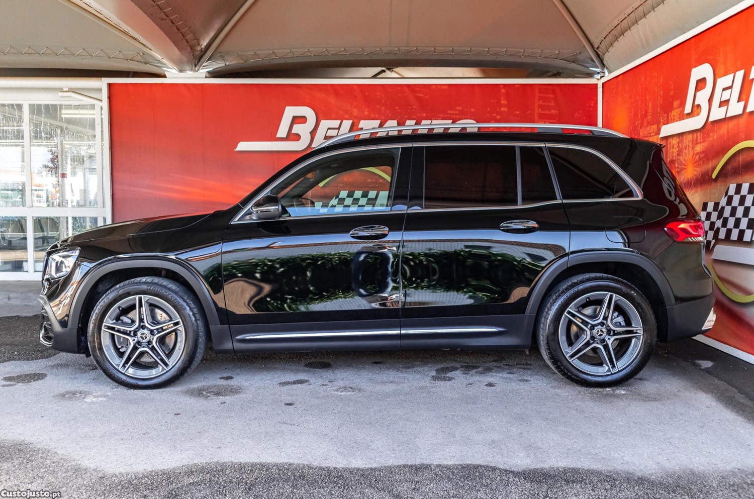 Mercedes-Benz GLB 220 D AMG LINE 7 Lugares — fotografia 16