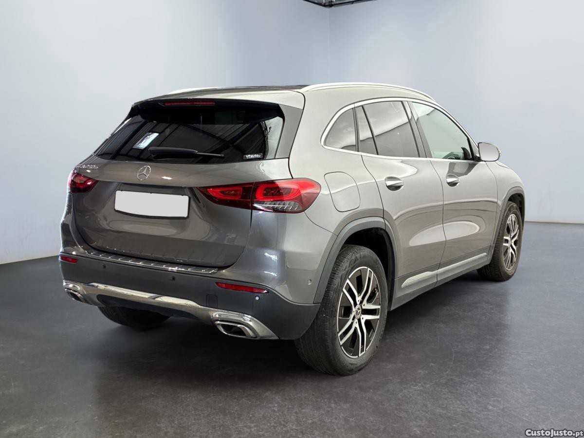 Mercedes-Benz GLA 250 e Business Line 8G-DCT — fotografia 11