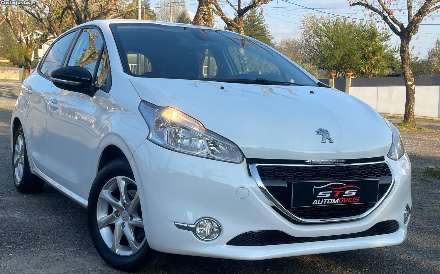 Peugeot 208 Allure — fotografia 11