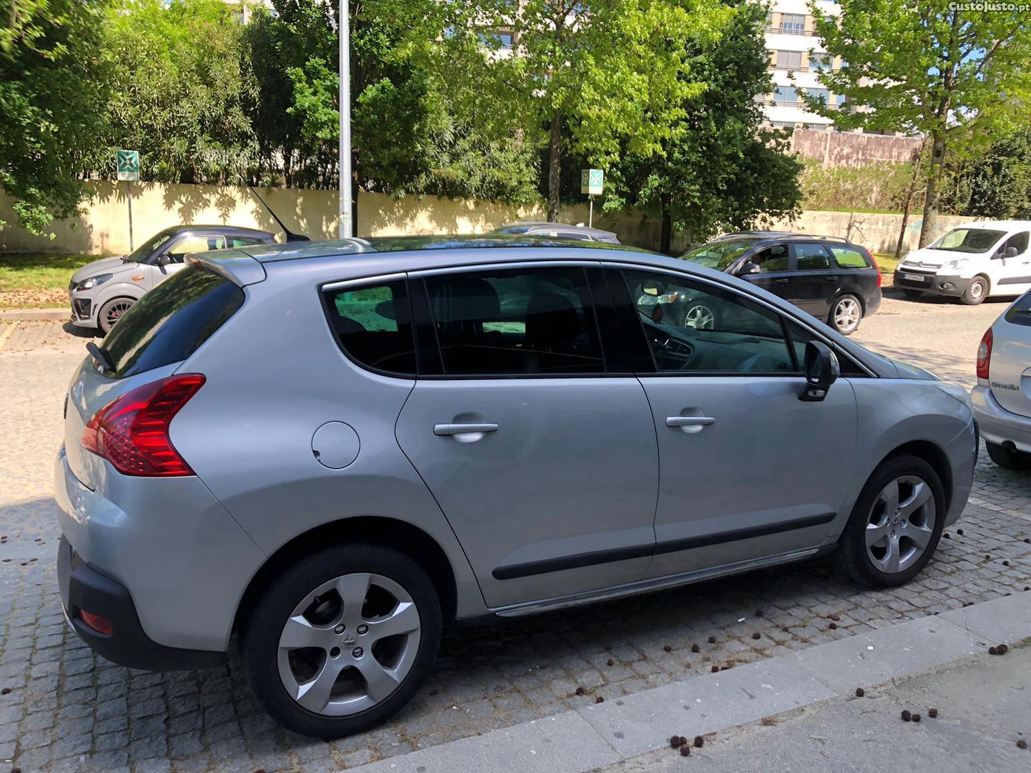 Peugeot 3008 1.6 HDi Allure — fotografia 7