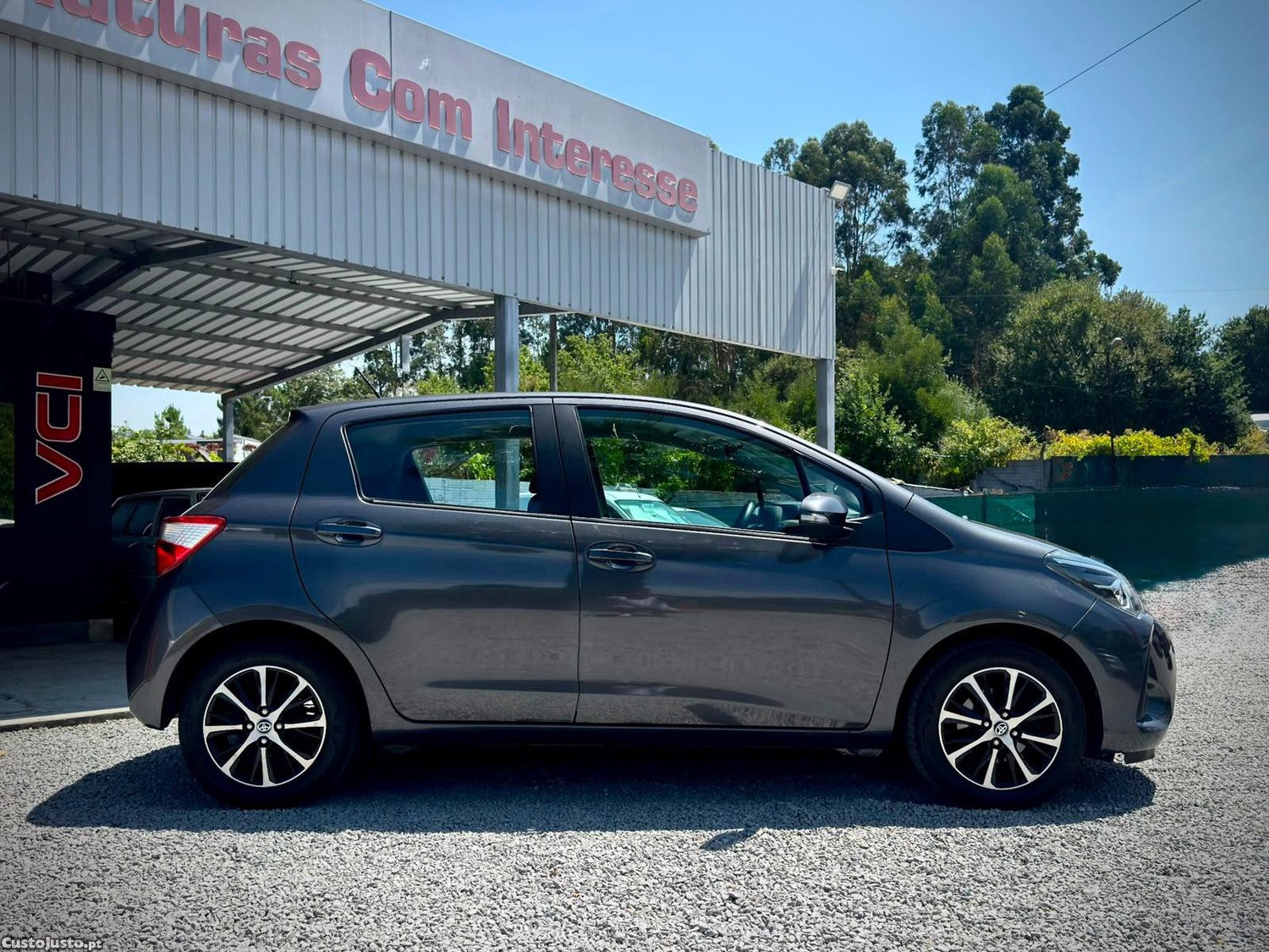 Toyota Yaris 1.0 VVT-I — fotografia 11