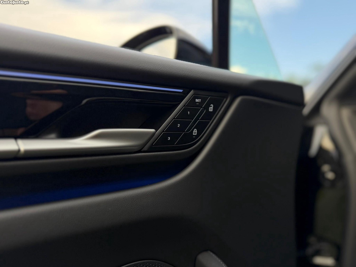 Porsche Macan Electric 4 — fotografia 11