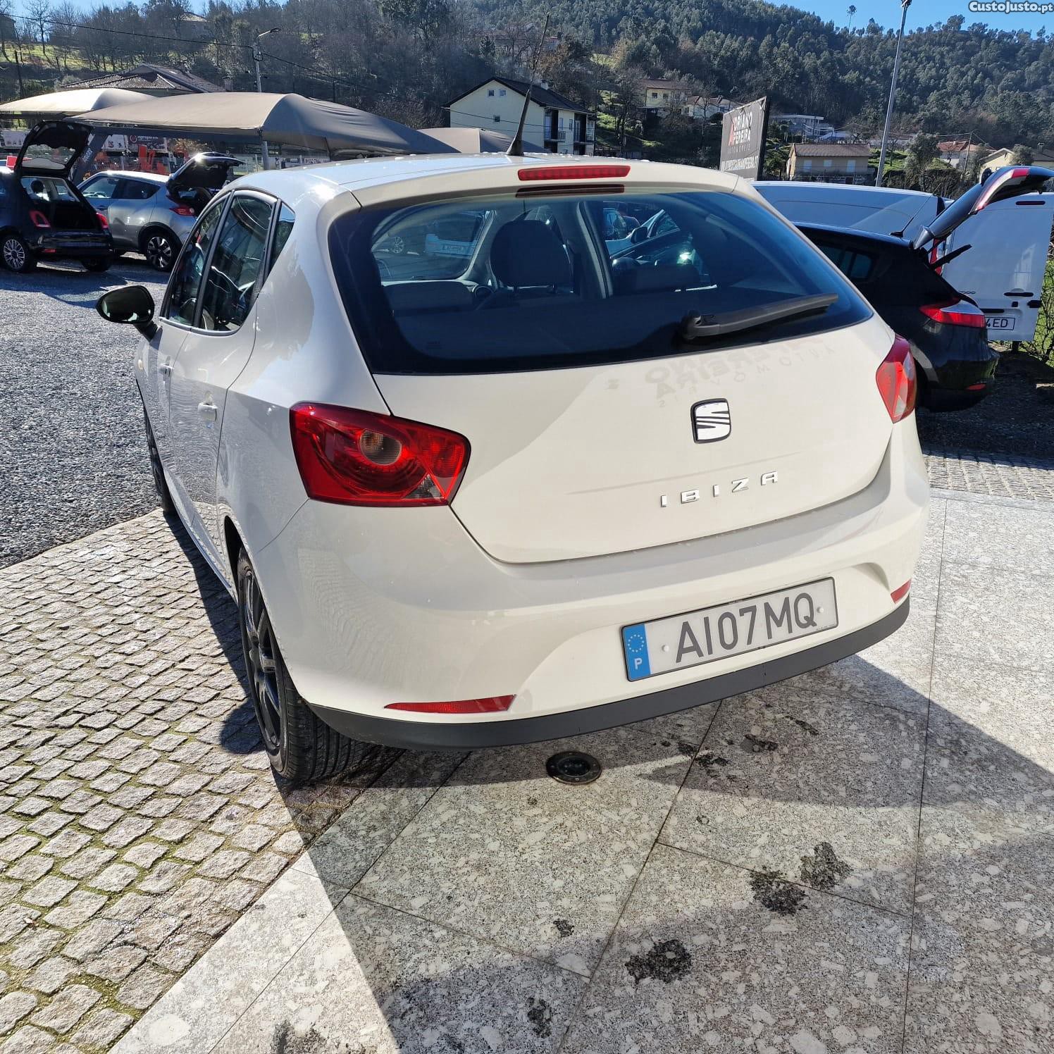 SEAT Ibiza 1.2 12V Style — fotografia 10