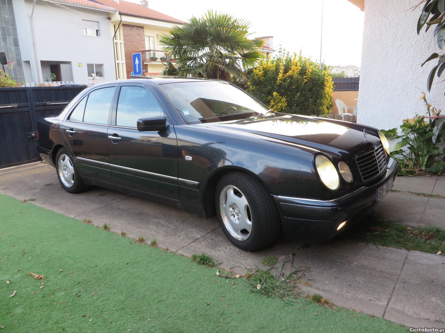 Mercedes-Benz E 250 Turbo Diesel / Excelente Estado — fotografia 16