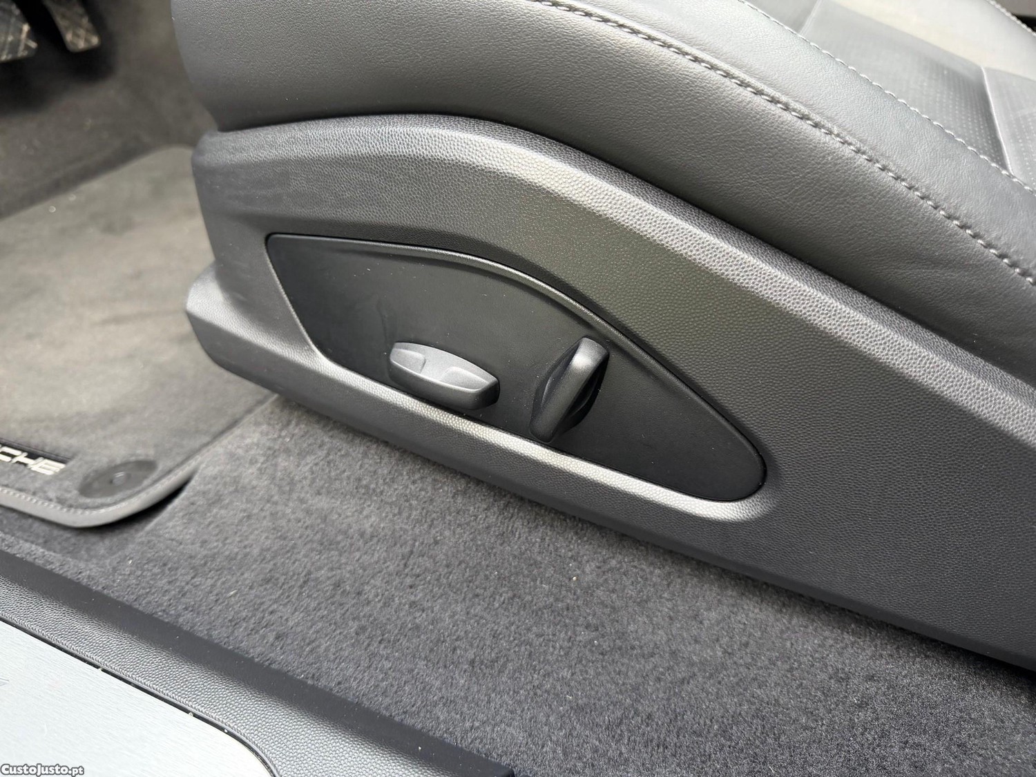 Porsche Macan Electric 4 — fotografia 12