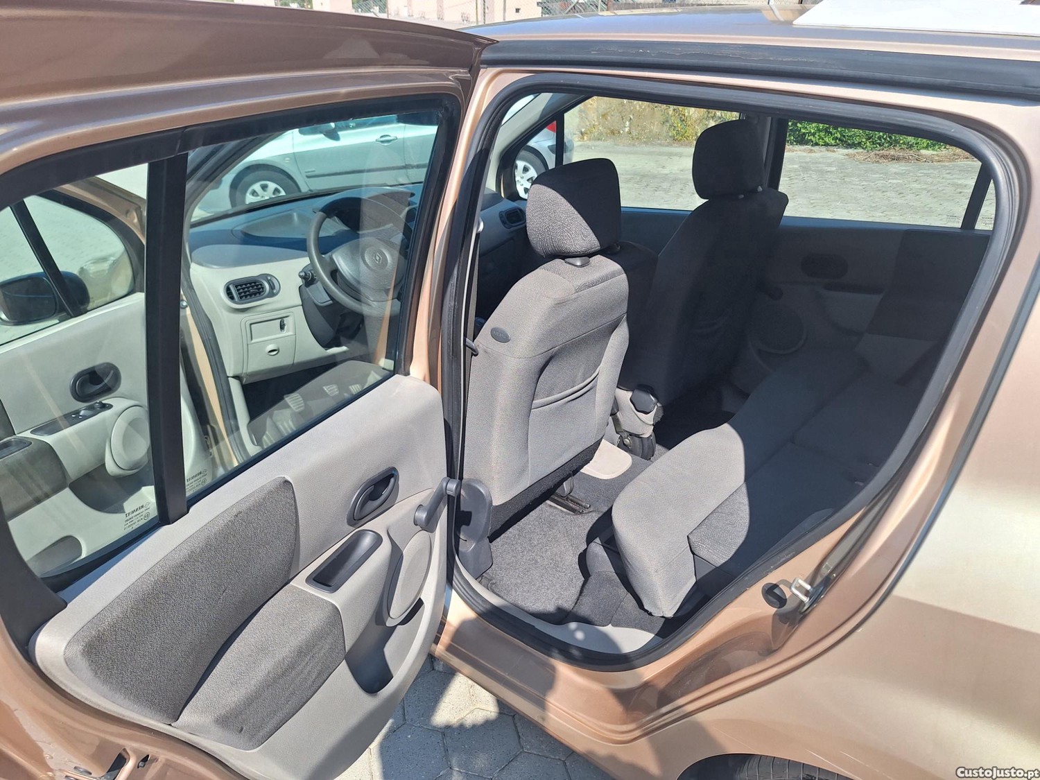 Renault Modus 1.2 16V confort — fotografia 5