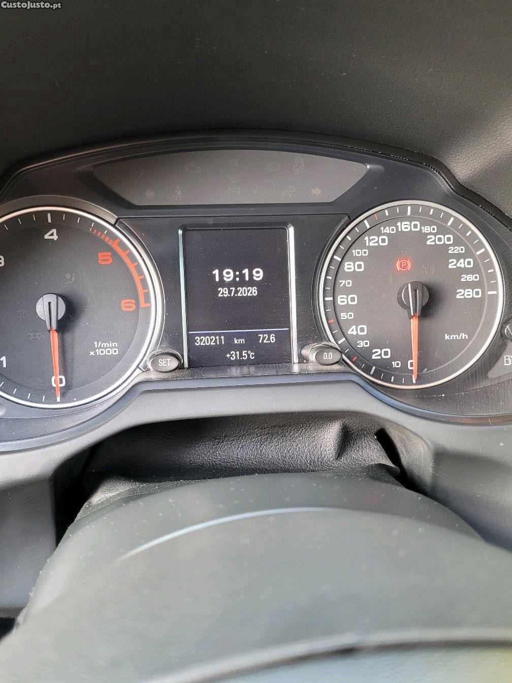 Audi Q5 2.0 tdi quattro — fotografia 4