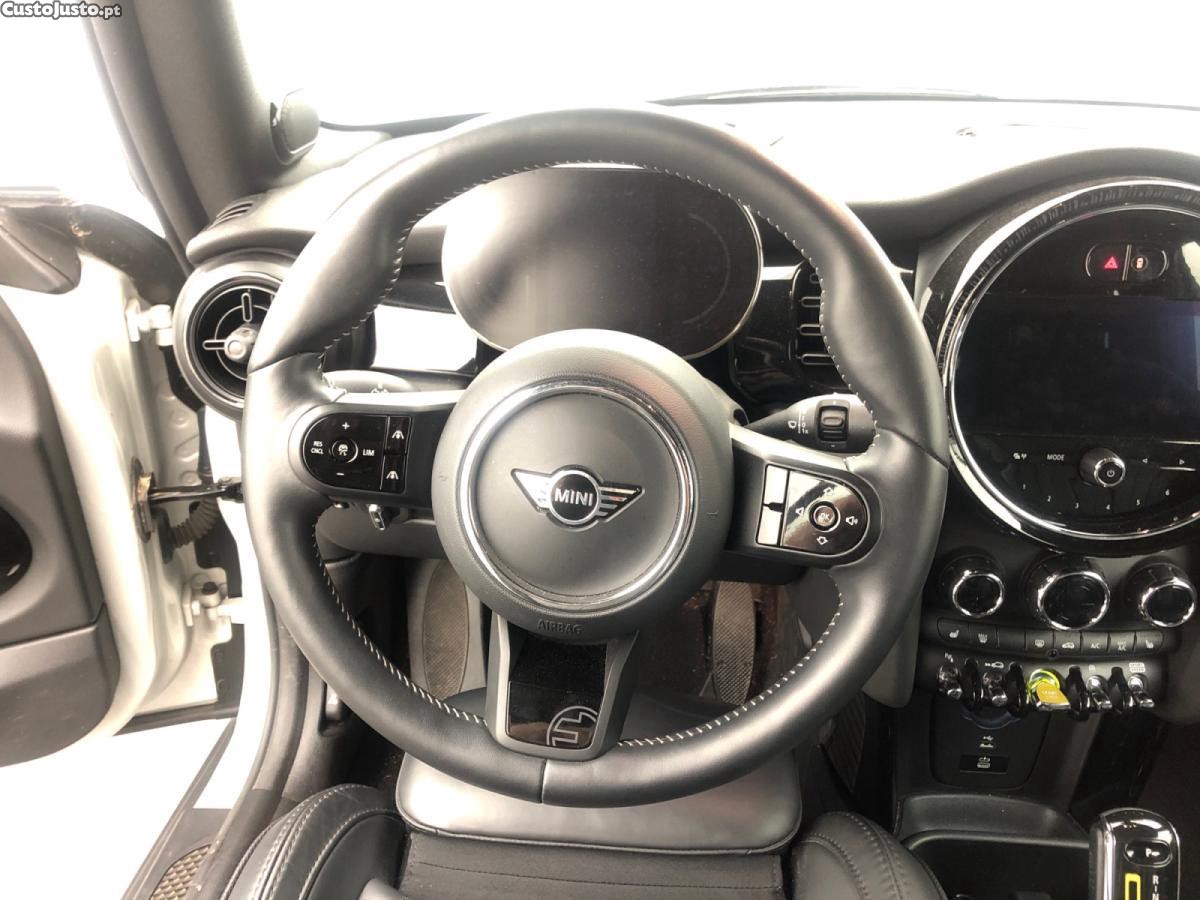 MINI Cabrio Cooper SE — fotografia 7