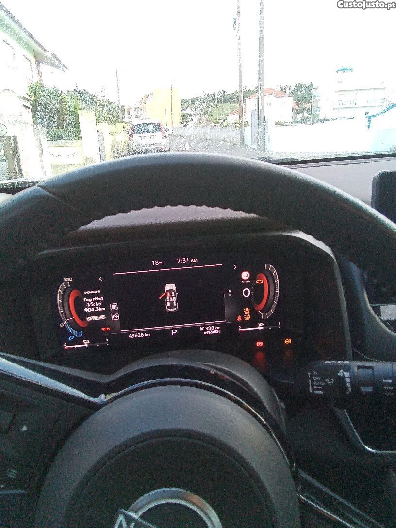 Nissan X-Trail hybrido gasolina — fotografia 4