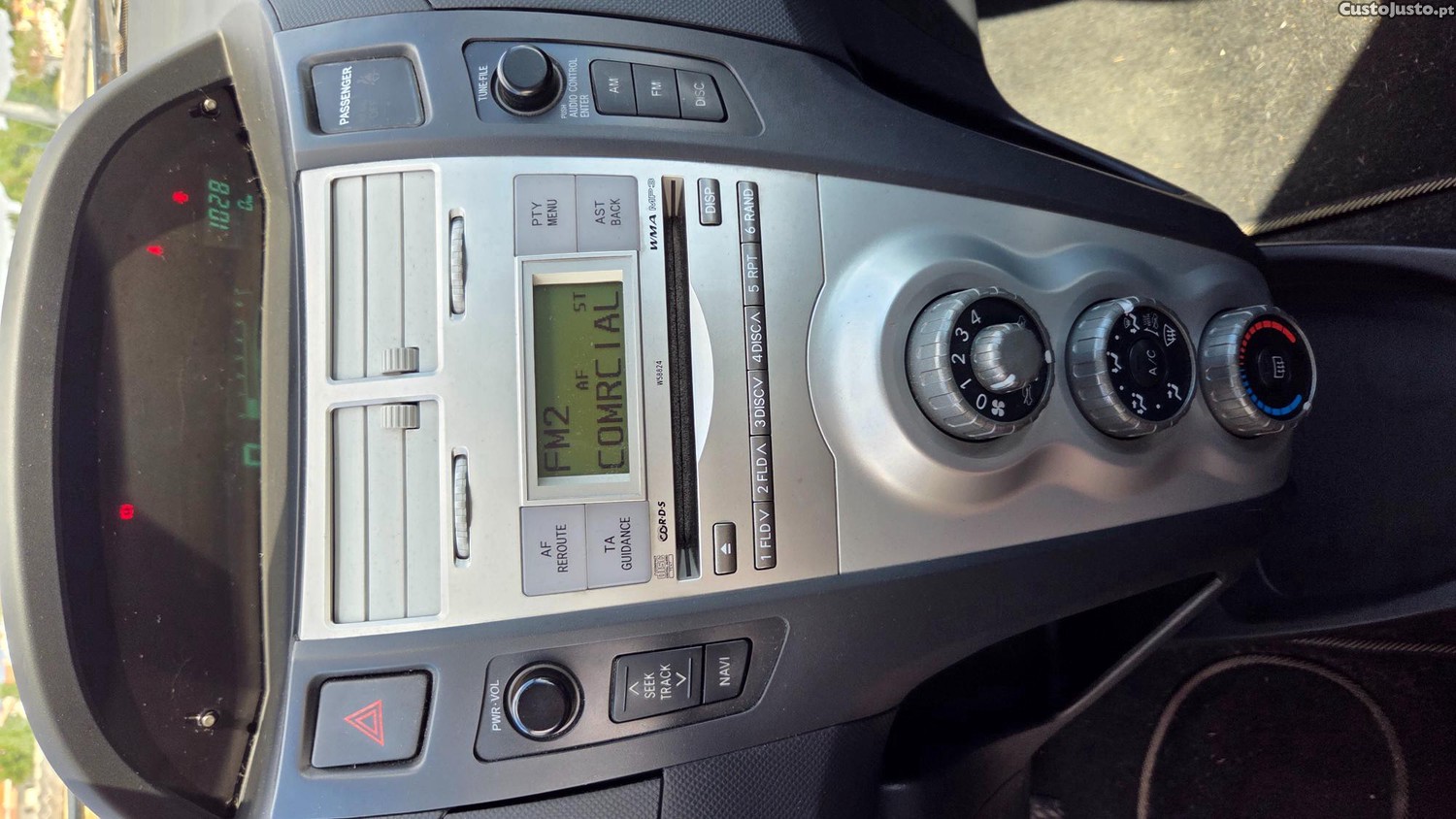 Toyota Yaris Sol — fotografia 9