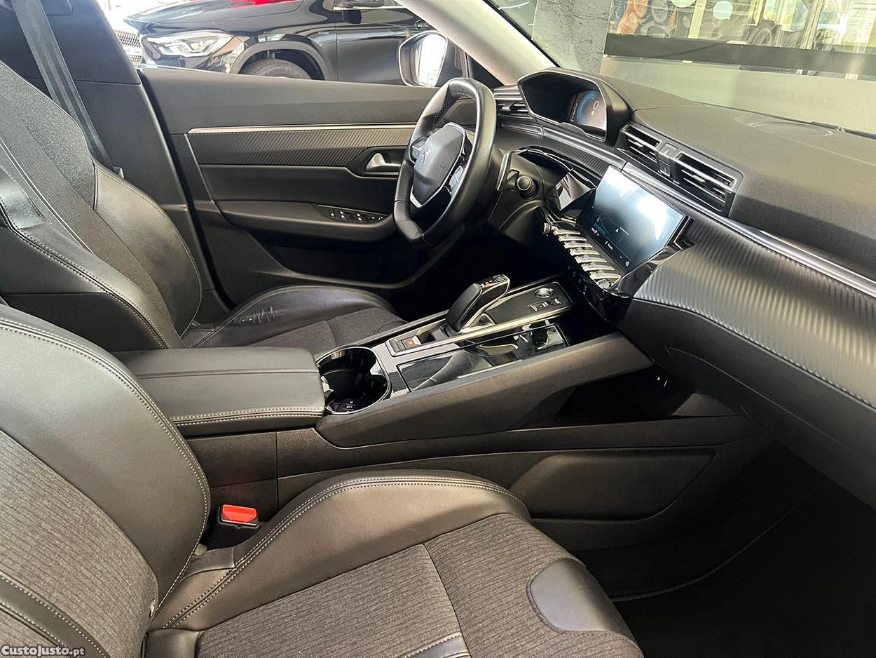 Peugeot 508 1.6 Hybrid Allure e-EAT8 — fotografia 13