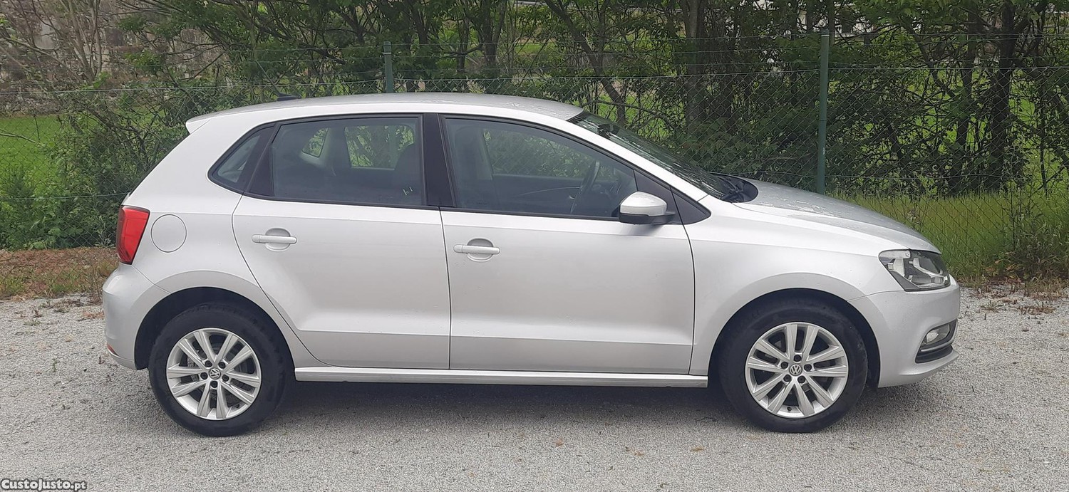 Volkswagen Polo Confortline — fotografia 7