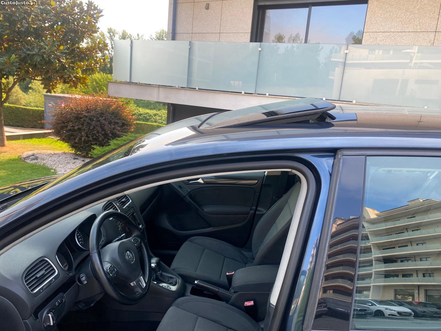 Volkswagen Golf 1.4 TSI Highline Cxa. automática DSG — fotografia 3