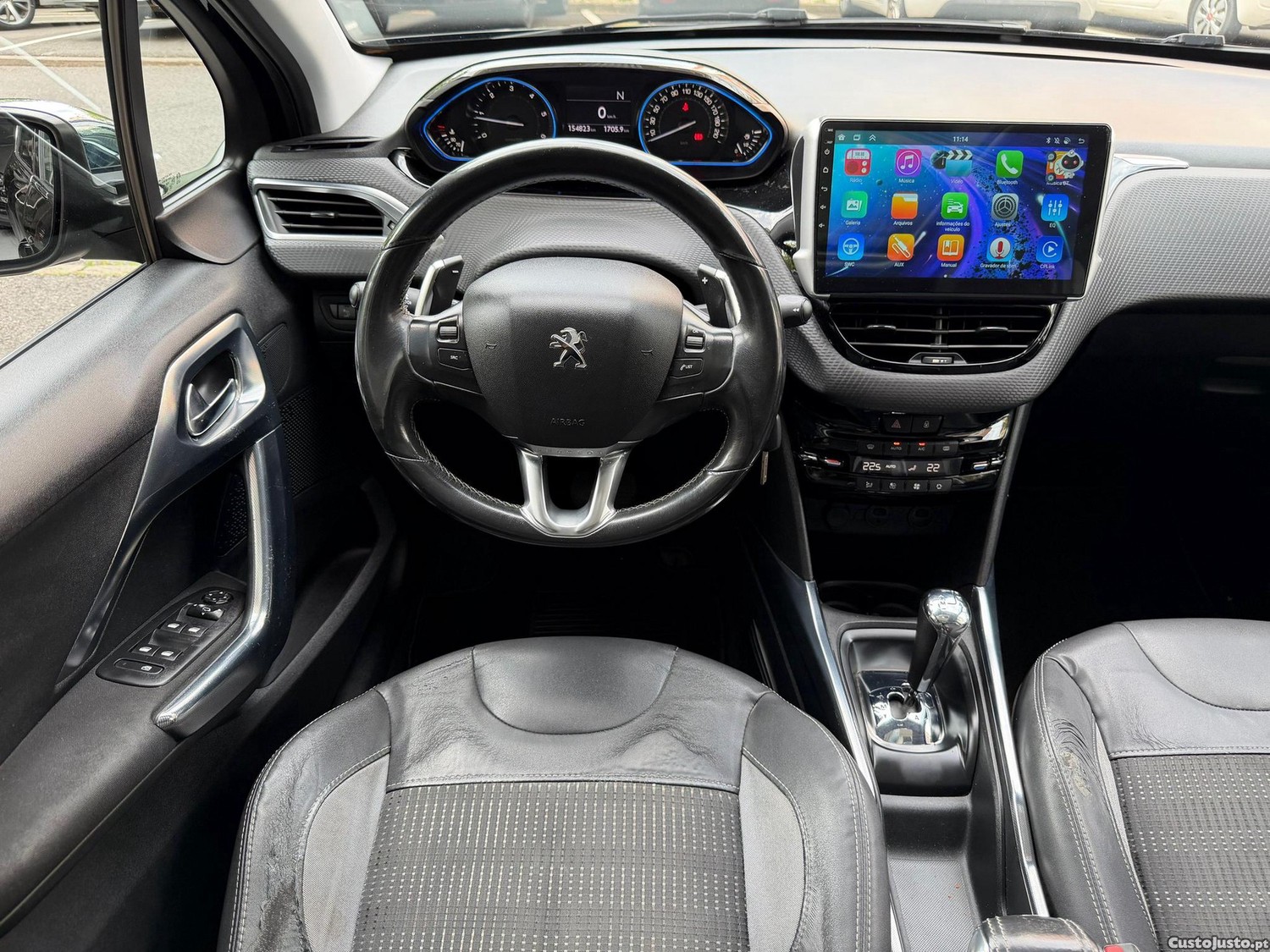 Peugeot 2008 1.6 e-HDi Allure 2-Tronic — fotografia 16