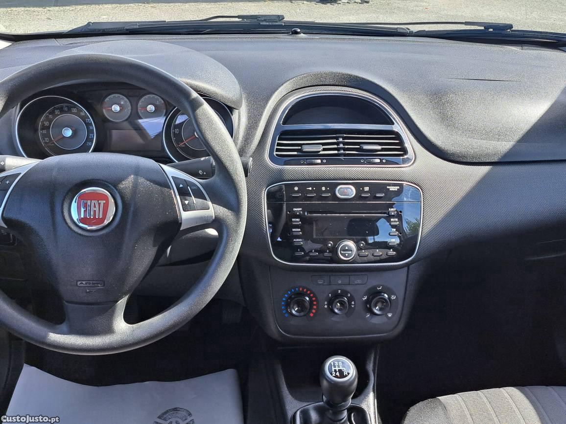 Fiat Punto 1.2 Easy 69 cv Só 69772 kms — fotografia 10