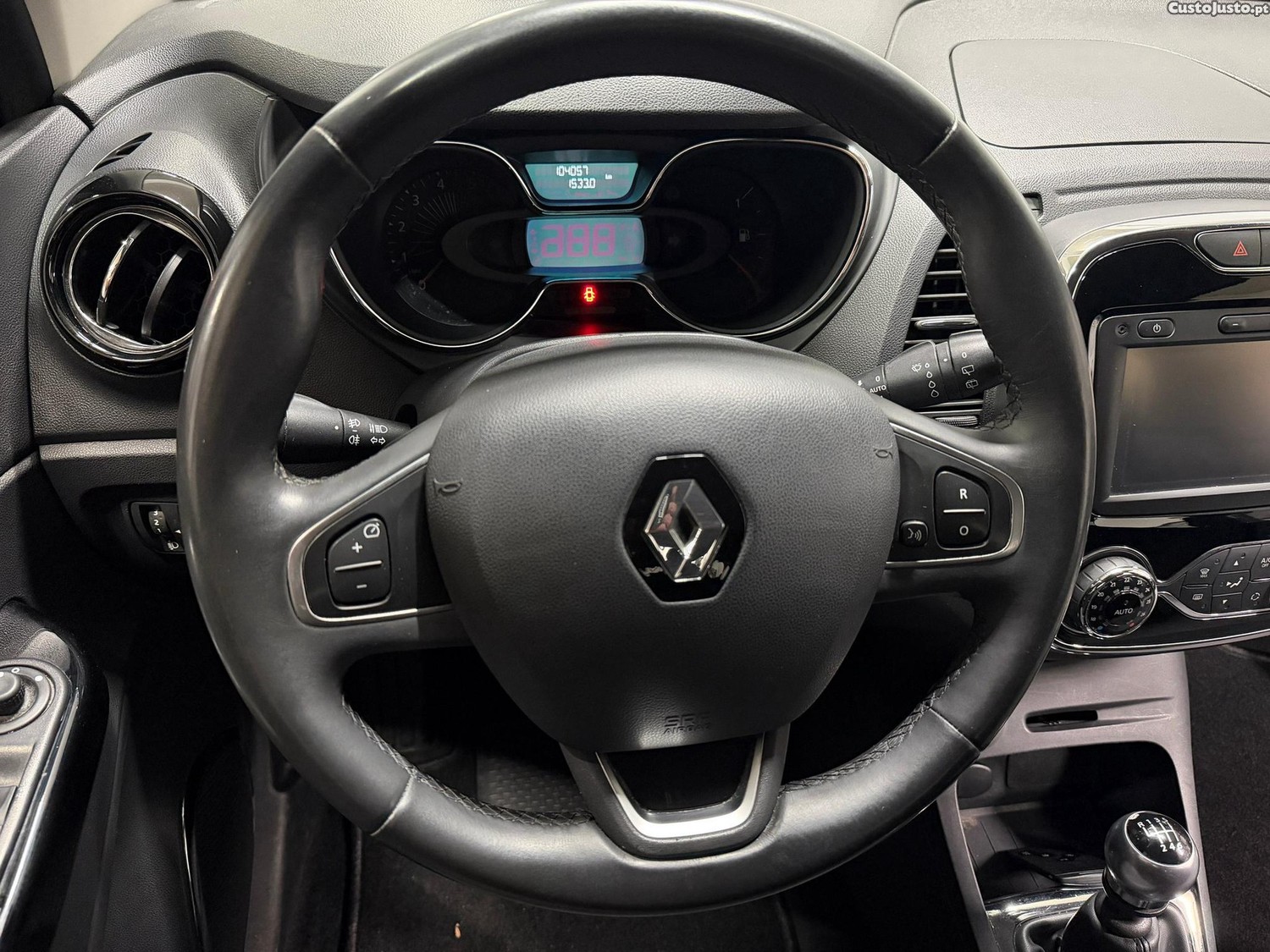 Renault Captur 1.5 dCi Exclusive — fotografia 9