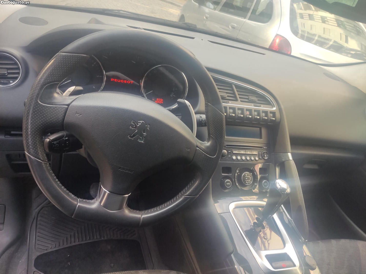 Peugeot 3008 1.6 HDI Caixa automática — fotografia 7