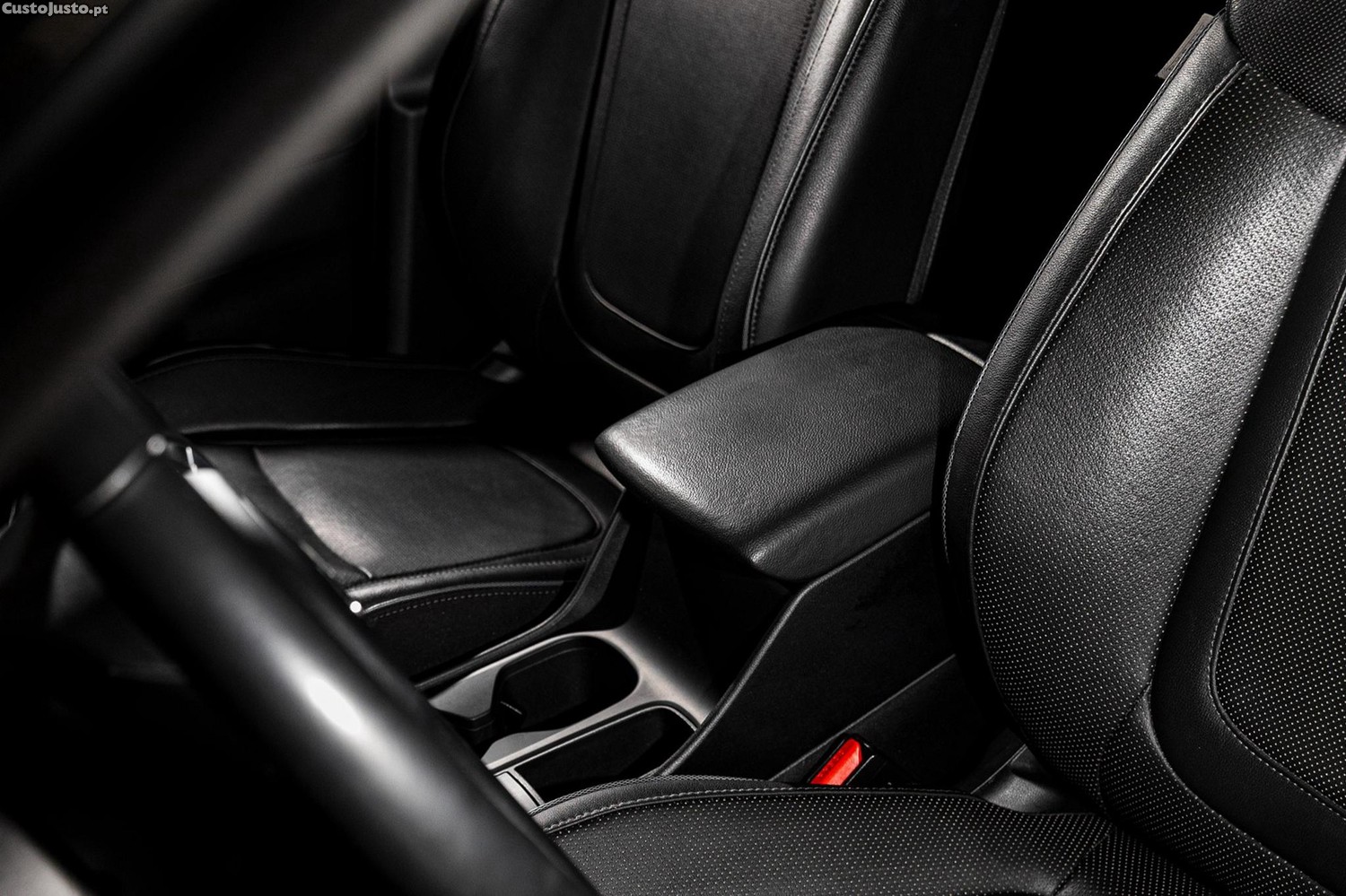 Hyundai Tucson 1.6 CRDi Premium — fotografia 13
