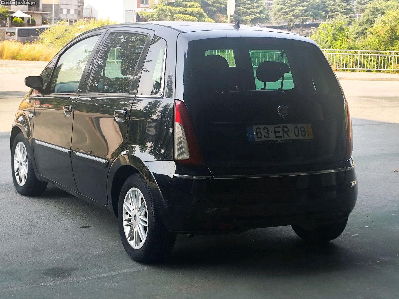 Lancia Musa 1.3 MultiJet — fotografia 8