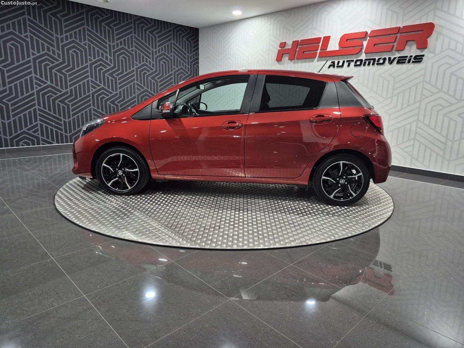 Toyota Yaris 1.3 VVT-i Comfort - 16 foto 4