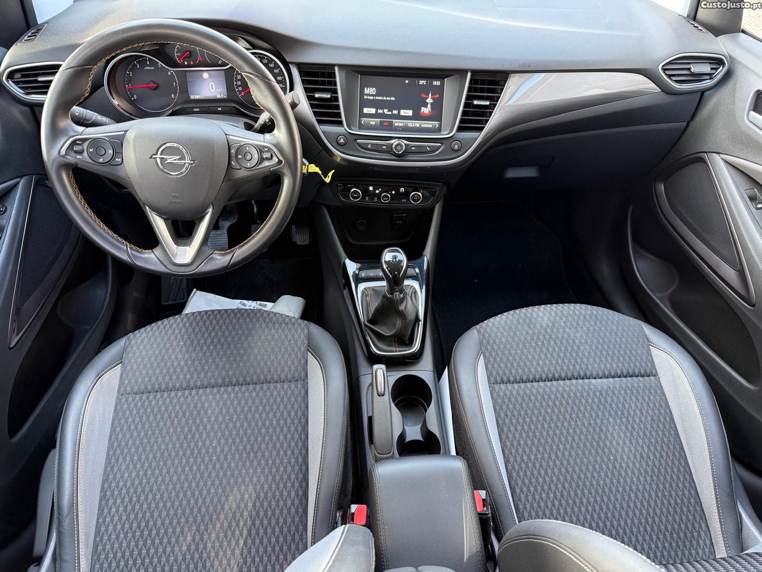 Opel Crossland X 1.2 Business Edition — fotografia 3