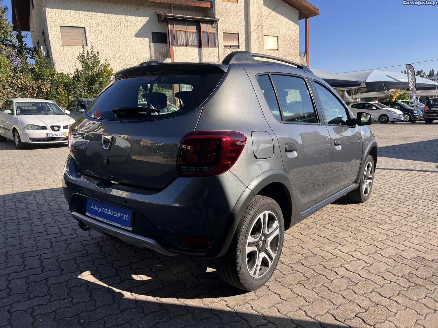 Dacia Sandero 0.9 Tce Stepway Bi-Fuel - 18 — photo 4