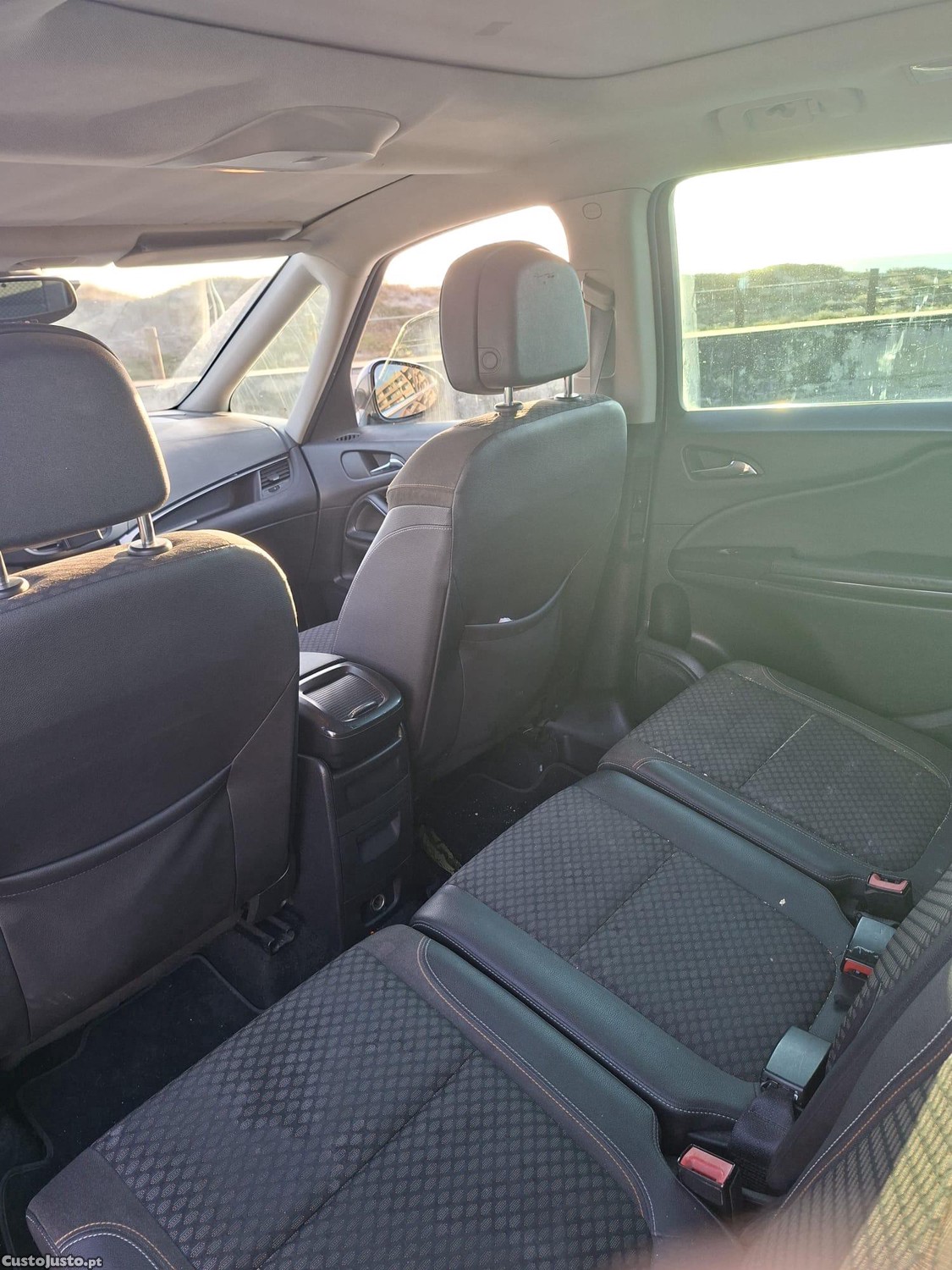 Opel Zafira Tourer — fotografia 2