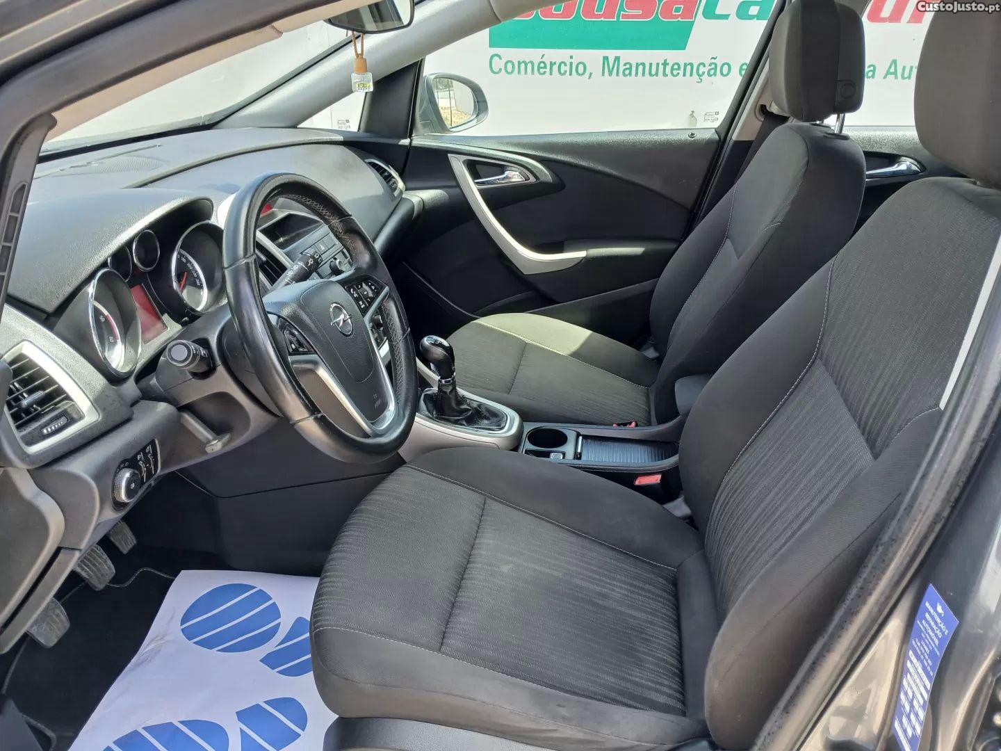 Opel Astra 1.7 cdti enjoy — fotografia 12