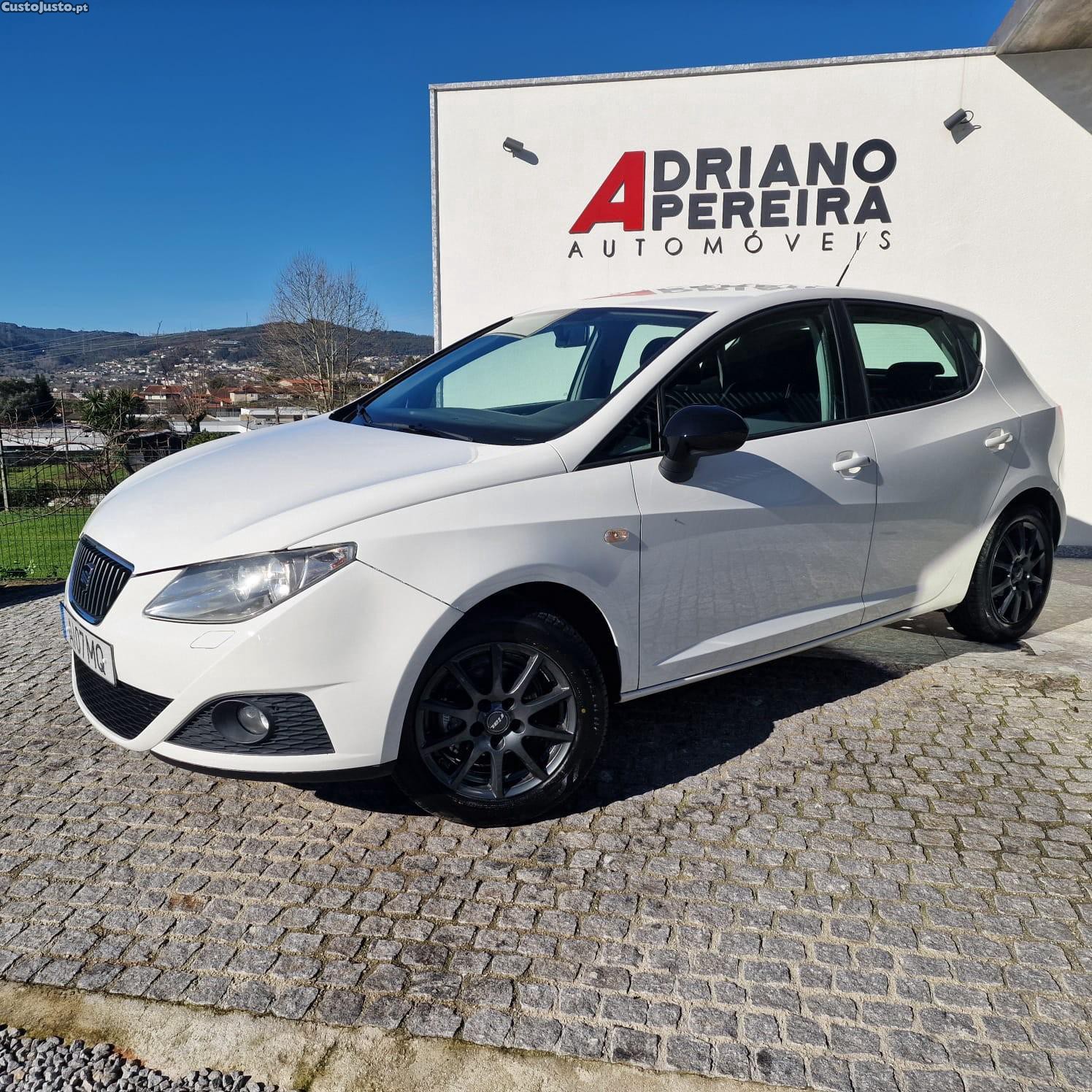 SEAT Ibiza 1.2 12V Style — fotografia 13