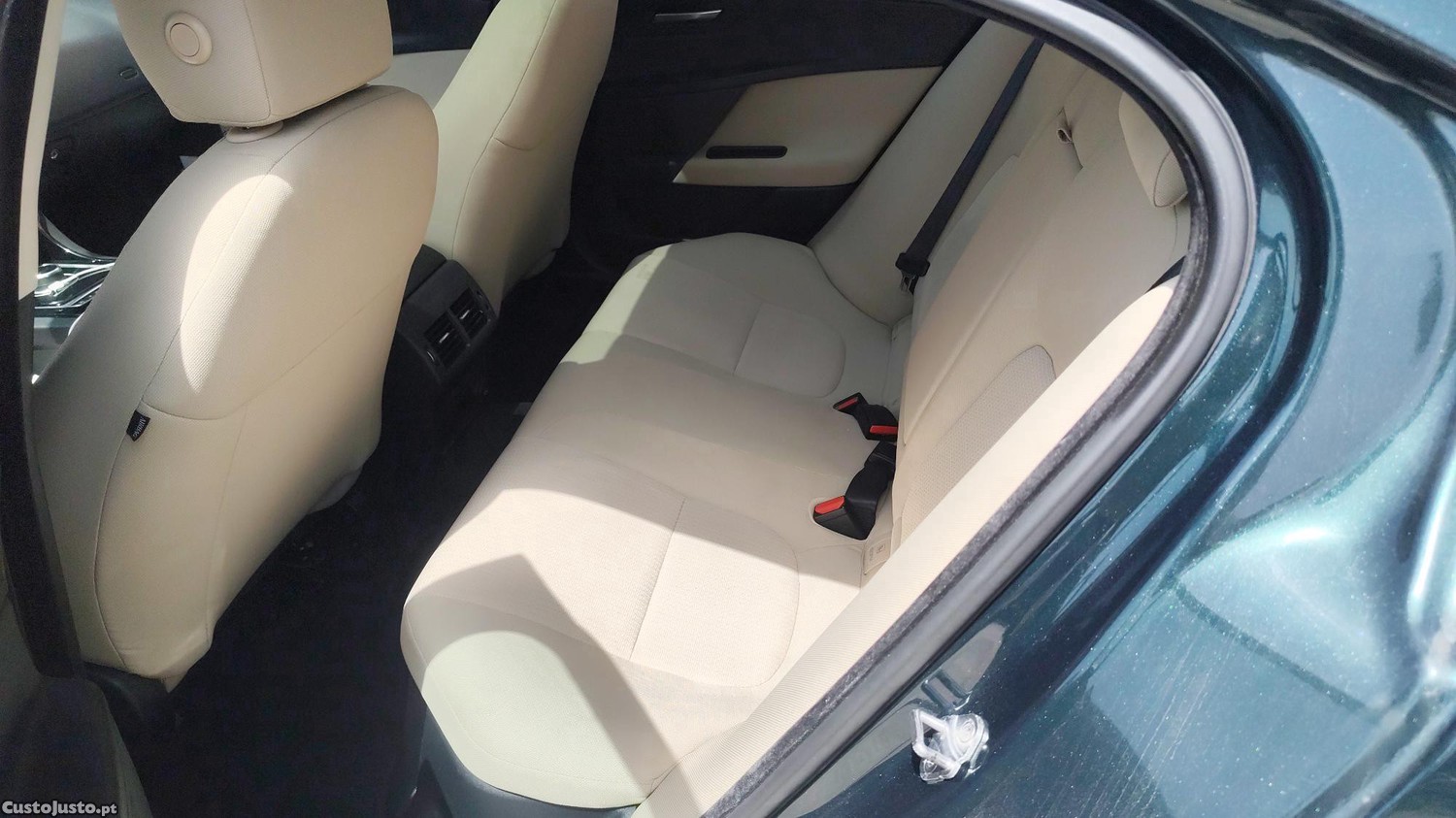 Jaguar XE Full extras — fotografia 4